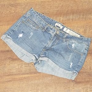 Indigo Rein distressed jean shorts